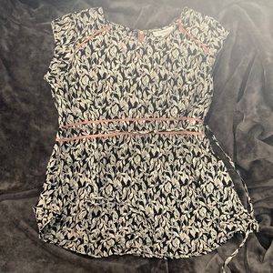 Maternity black white and pink blouse M Motherhood brand